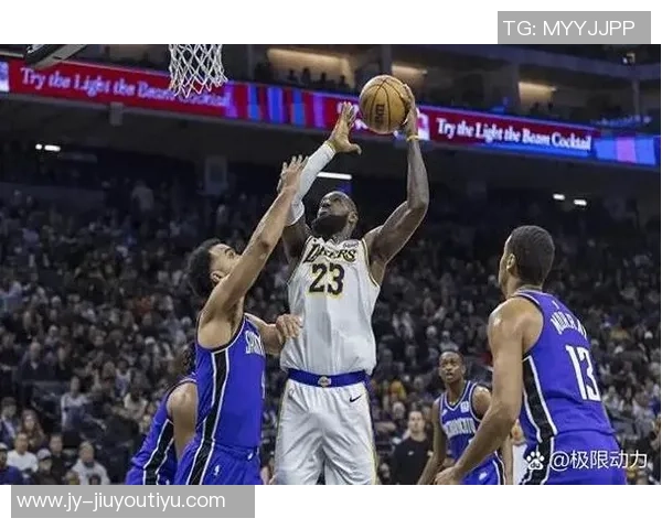 詹姆斯表达对连败的不满期待球队迅速找回胜利节奏