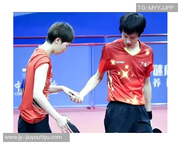 前爵士双煞戈贝尔米切尔赛场趣味互动赌现金引发球迷热议